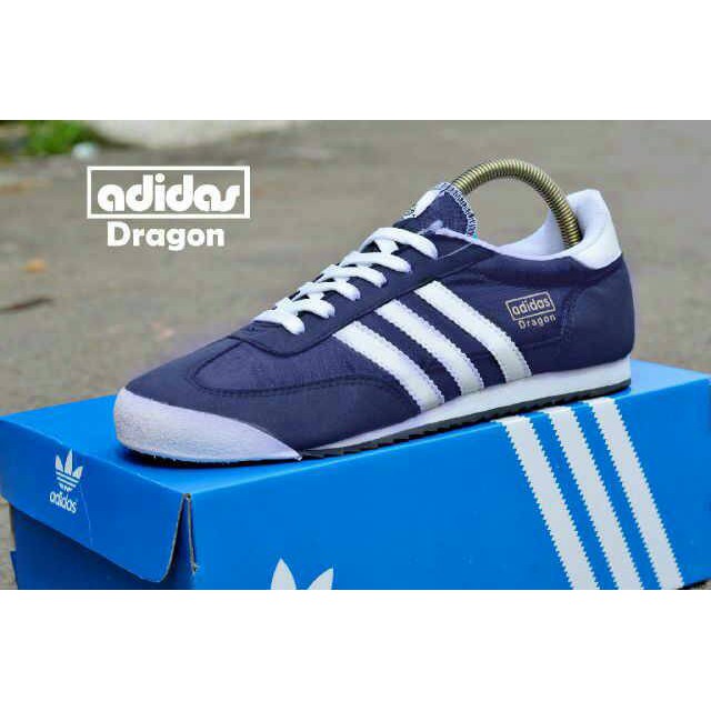 Detail Gambar Sepatu Adidas Casual Nomer 40