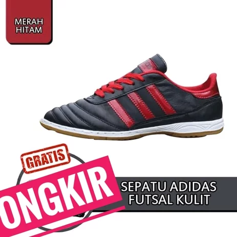 Detail Gambar Sepatu Adidas Warna Merah Hitam Nomer 39