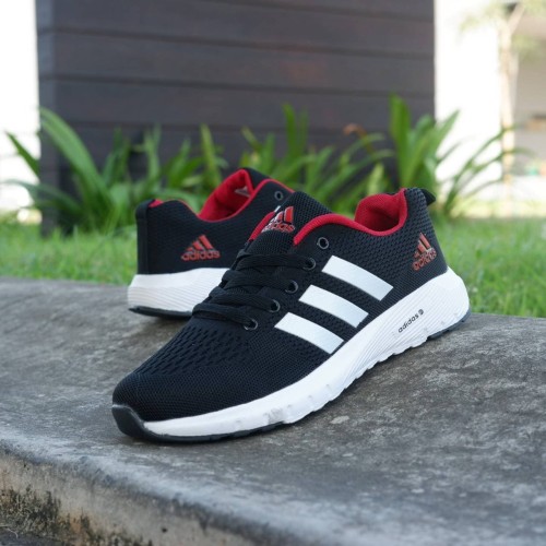 Detail Gambar Sepatu Adidas Warna Merah Hitam Nomer 6