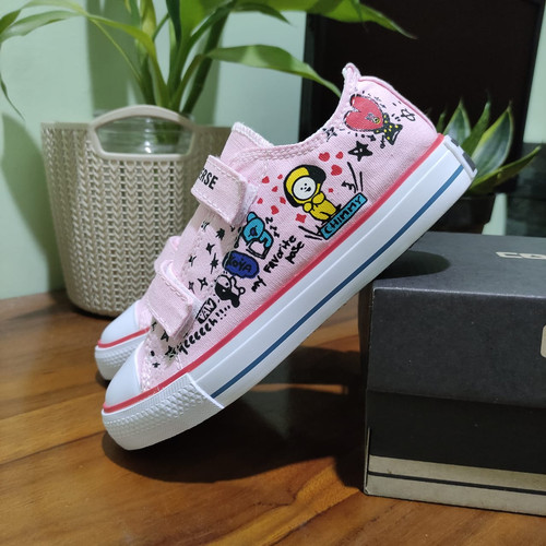 Detail Gambar Sepatu Anak Anak Nomer 24