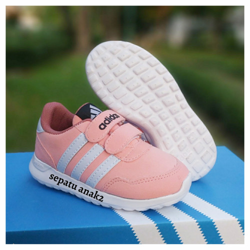 Detail Gambar Sepatu Anak Perempuan Nomer 58