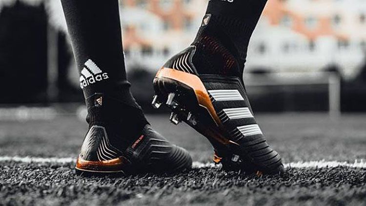 Detail Gambar Sepatu Bola Adidas Predator Terbaru Nomer 41