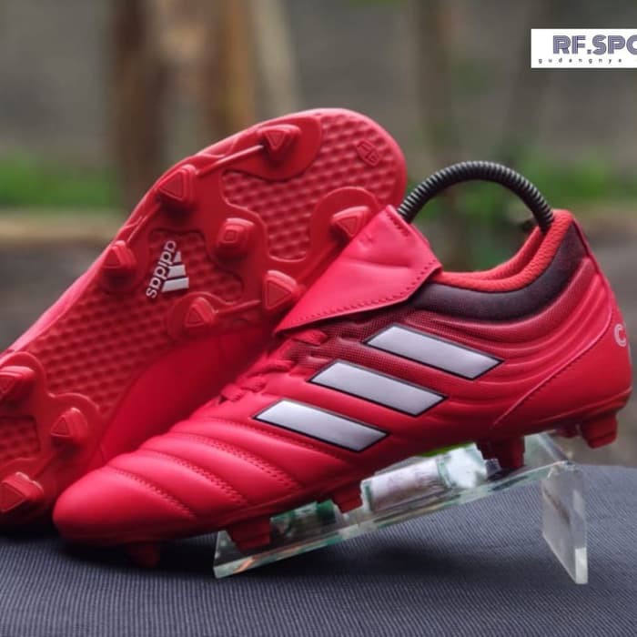 Detail Gambar Sepatu Bola Specs Terbaru 2019 Nomer 15