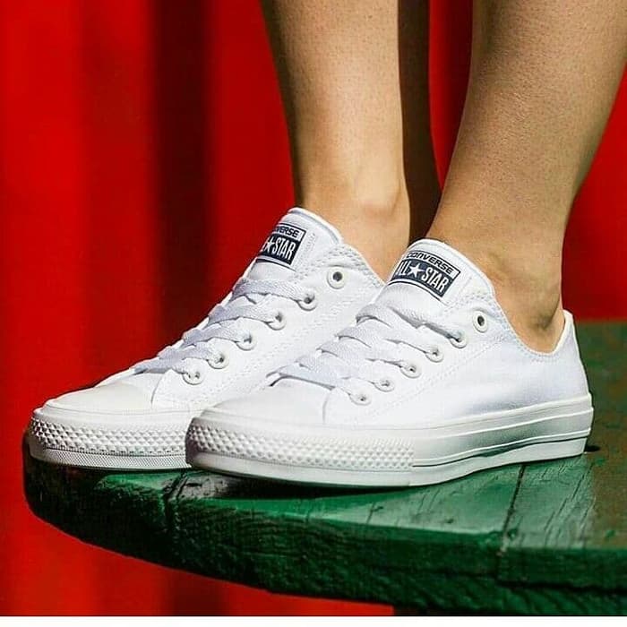 Detail Gambar Sepatu Converse Putih Nomer 24