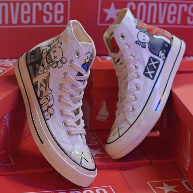 Detail Gambar Sepatu Converse Warna Putih Nomer 18