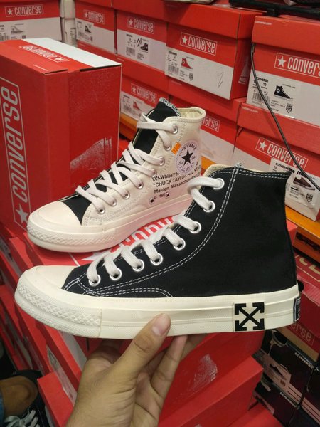 Detail Gambar Sepatu Converse Warna Putih Nomer 9