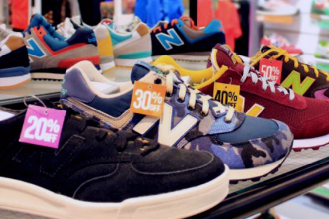 Detail Gambar Sepatu Di Mall Nomer 9