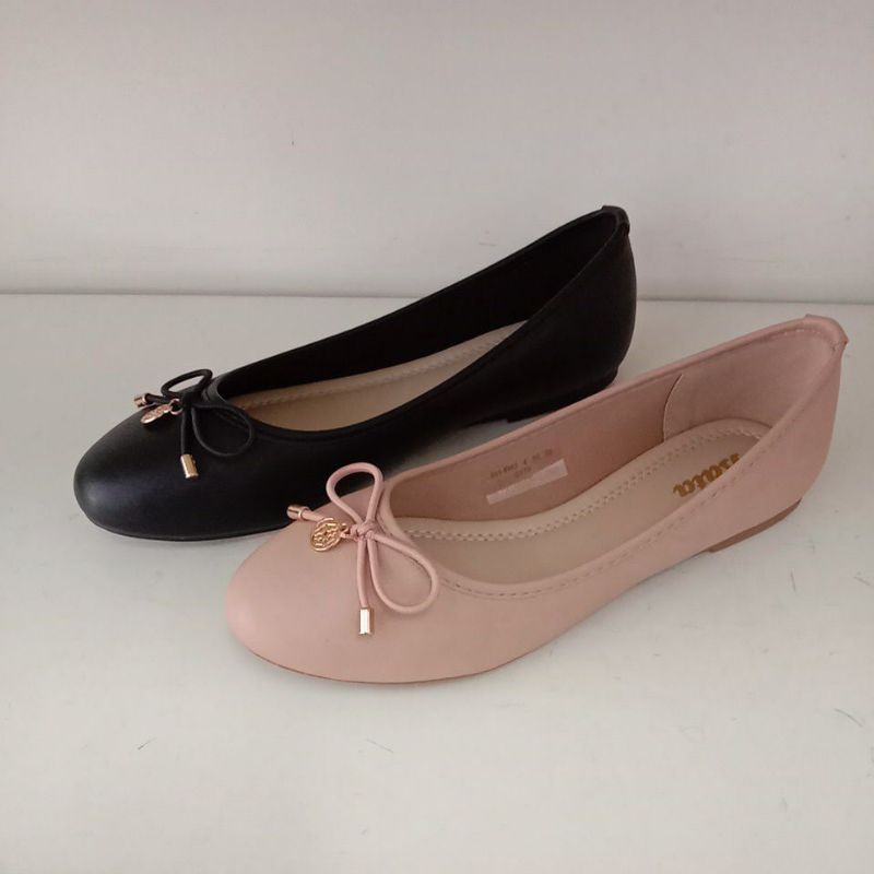 Detail Gambar Sepatu Flat Shoes Nomer 26