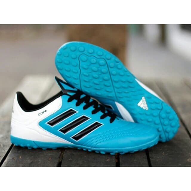 Detail Gambar Sepatu Futsal Adidas Nomer 33