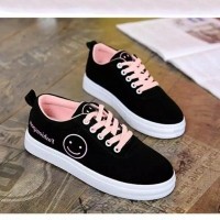 Detail Gambar Sepatu Lucu Wanita Nomer 10