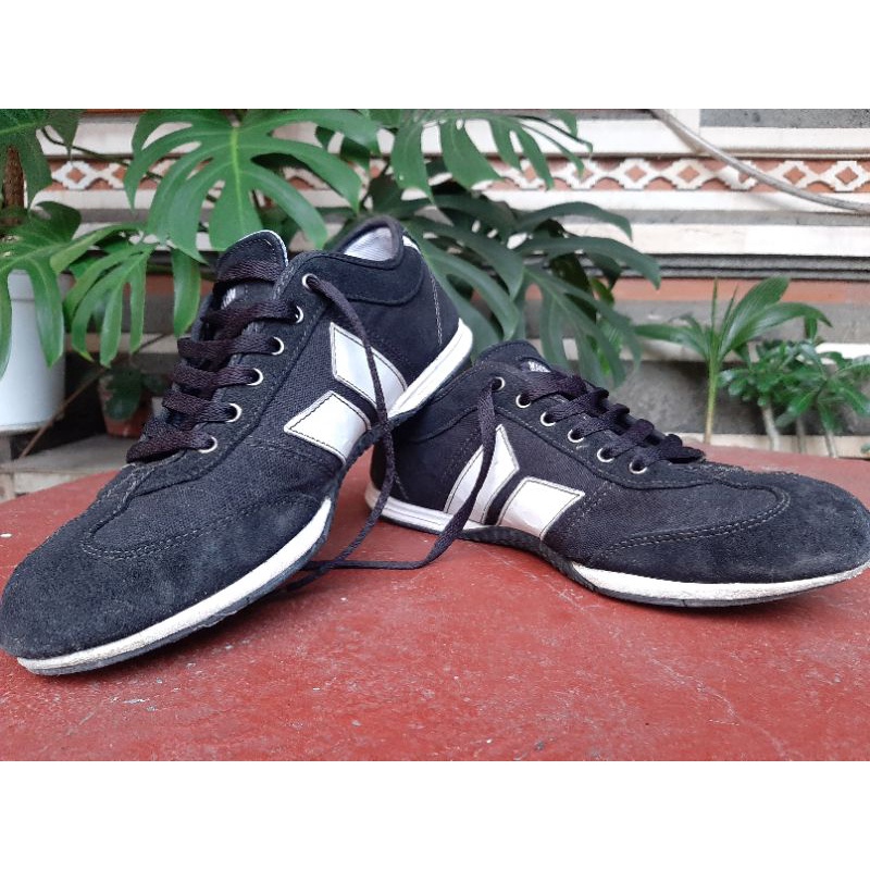 Detail Gambar Sepatu Macbeth Nomer 53