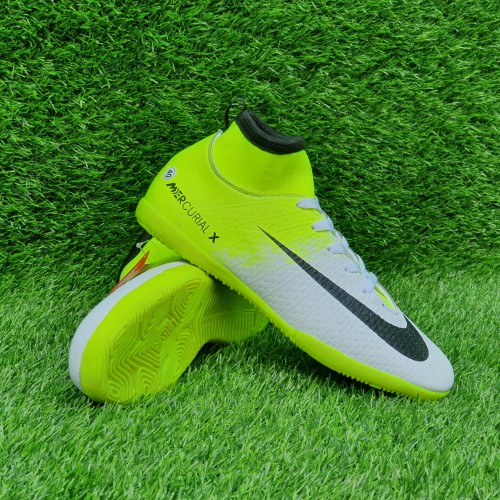 Download Gambar Sepatu Nike Futsal Nomer 19