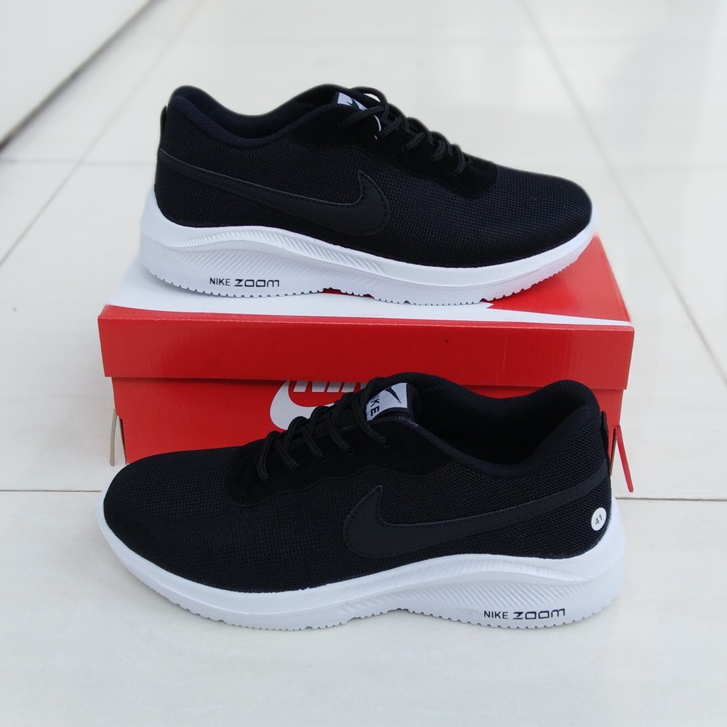 Detail Gambar Sepatu Nike Hitam Putih Wanita Nomer 2