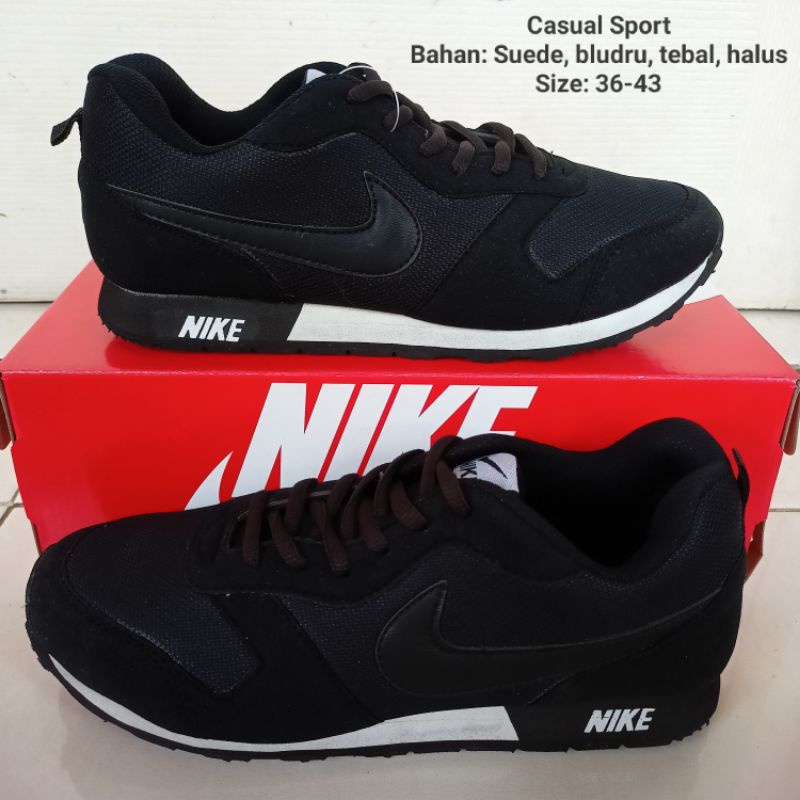 Detail Gambar Sepatu Nike Hitam Putih Wanita Nomer 37