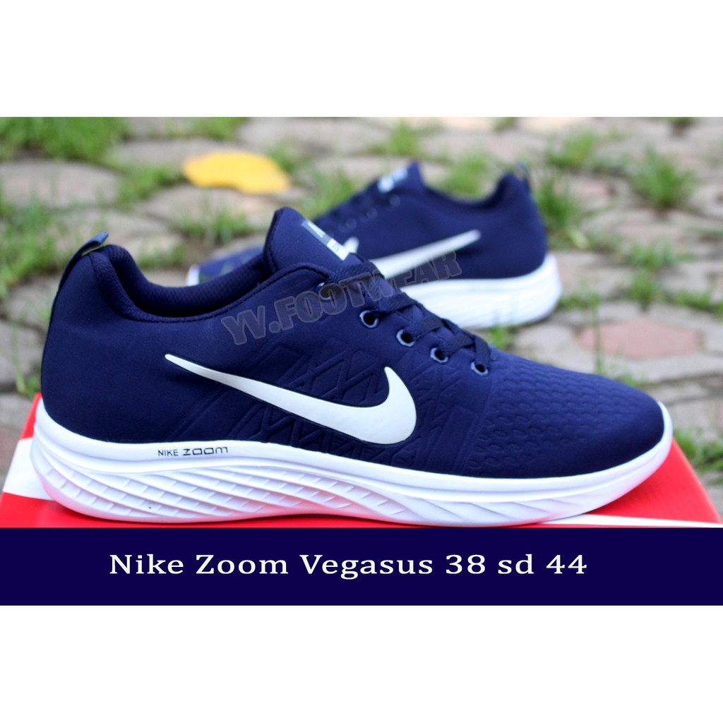 Detail Gambar Sepatu Olahraga Nike Nomer 20