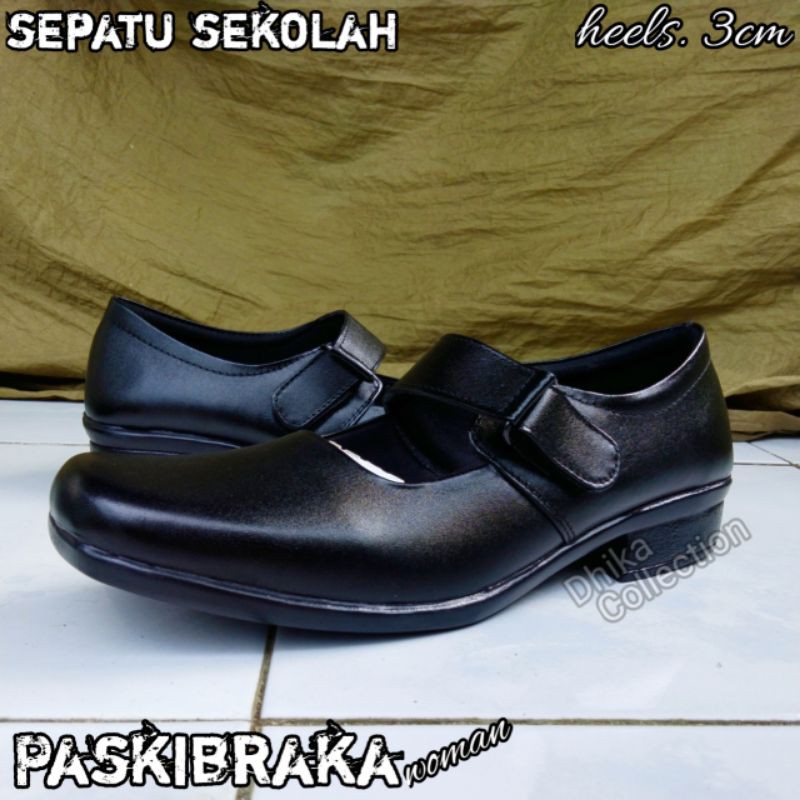 Detail Gambar Sepatu Paskibra Putri Nomer 31