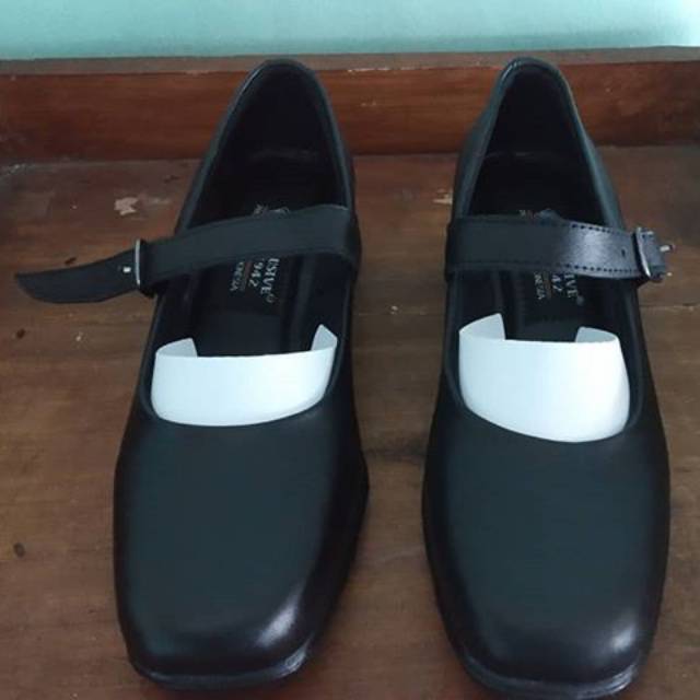 Detail Gambar Sepatu Paskibra Putri Nomer 41