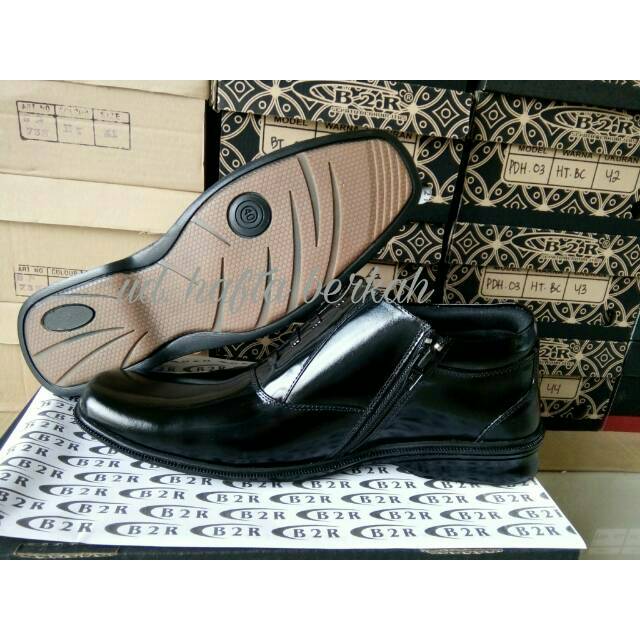 Detail Gambar Sepatu Pdh Polri Nomer 28