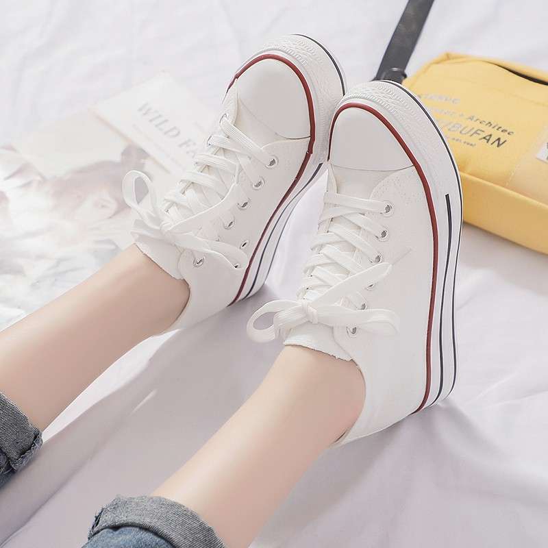 Detail Gambar Sepatu Putih Wanita Nomer 22