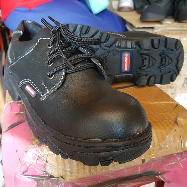 Detail Gambar Sepatu Safety Nomer 21