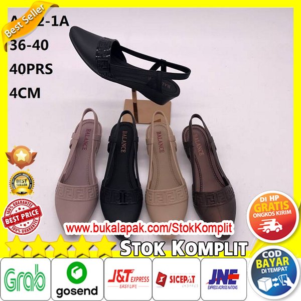 Detail Gambar Sepatu Sendal Nomer 52