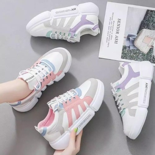 Detail Gambar Sepatu Sneakers Wanita Terbaru Nomer 40