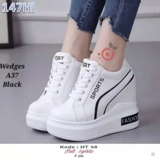 Detail Gambar Sepatu Tinggi Wanita Nomer 37