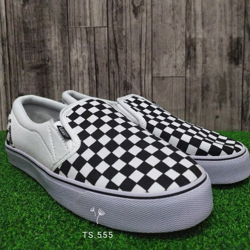 Detail Gambar Sepatu Vans Checkerboard Nomer 20