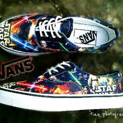 Detail Gambar Sepatu Vans Galaxy Nomer 44