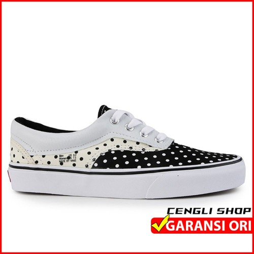 Detail Gambar Sepatu Vans Wanita Nomer 13