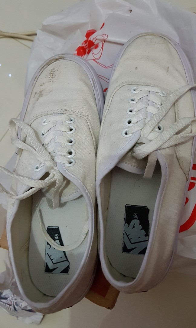 Detail Gambar Sepatu Vans Wanita Nomer 31