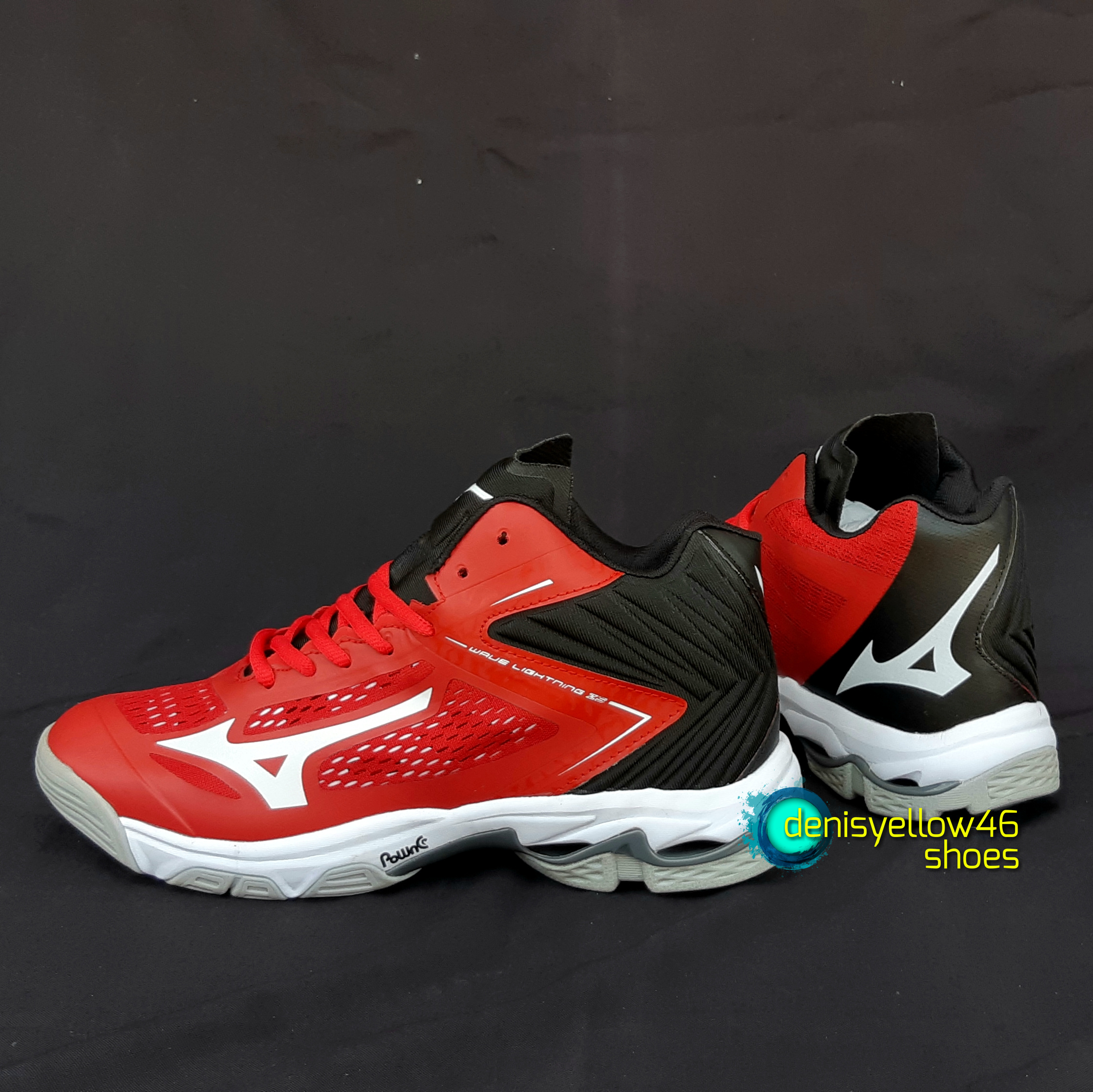 Detail Gambar Sepatu Volly Nomer 51