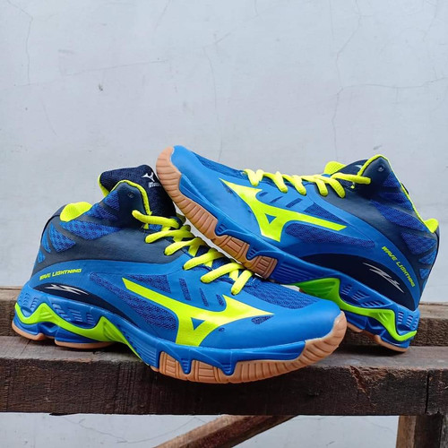 Detail Gambar Sepatu Volly Mizuno Nomer 5