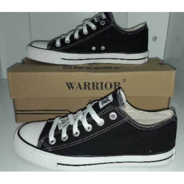 Detail Gambar Sepatu Warrior Nomer 15