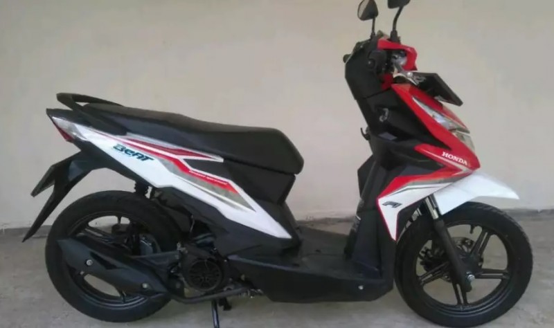 Detail Gambar Sepeda Motor Beat Di Garasi Rumah Nomer 19