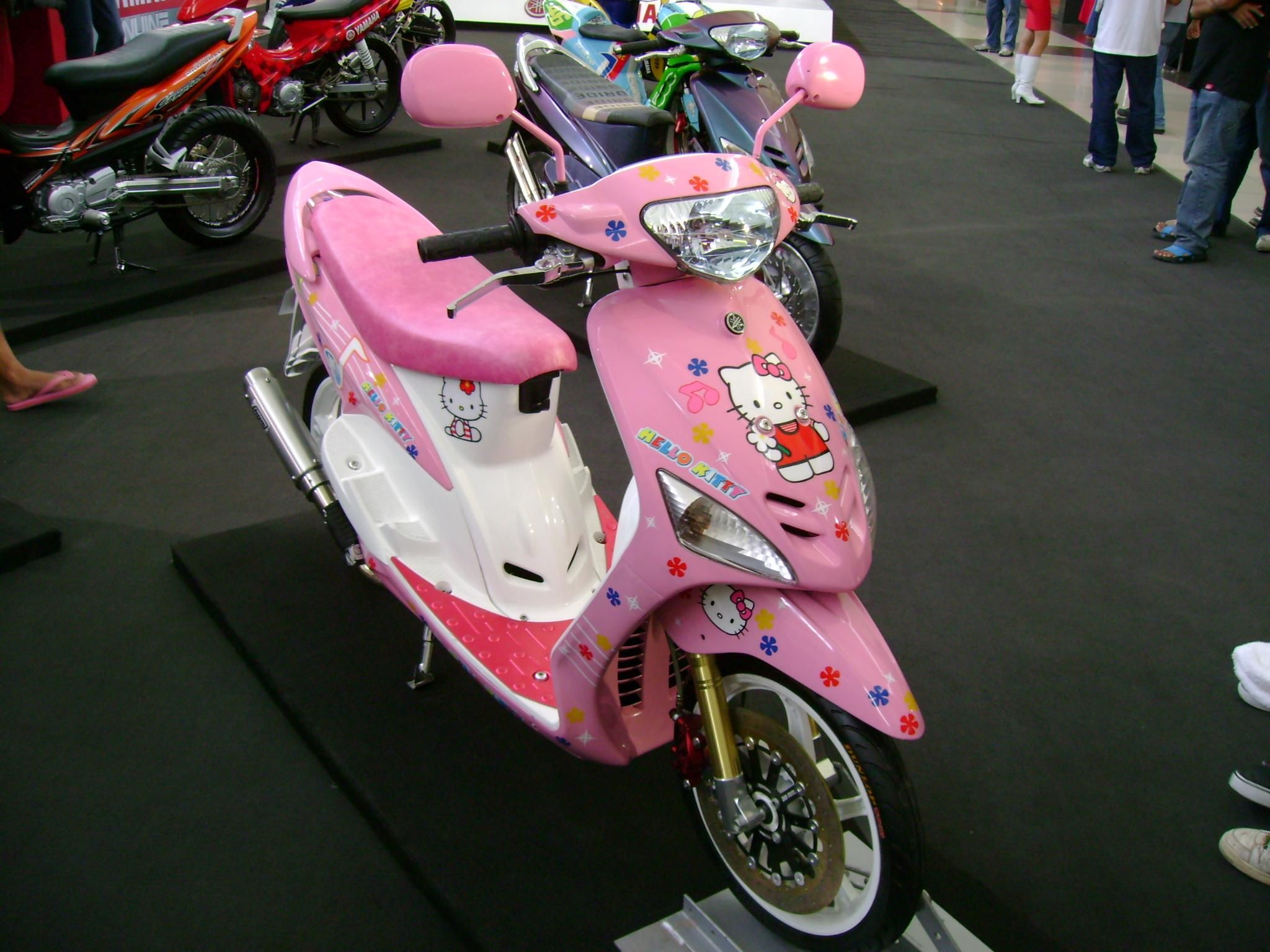 Detail Gambar Sepeda Motor Warna Pink Nomer 27