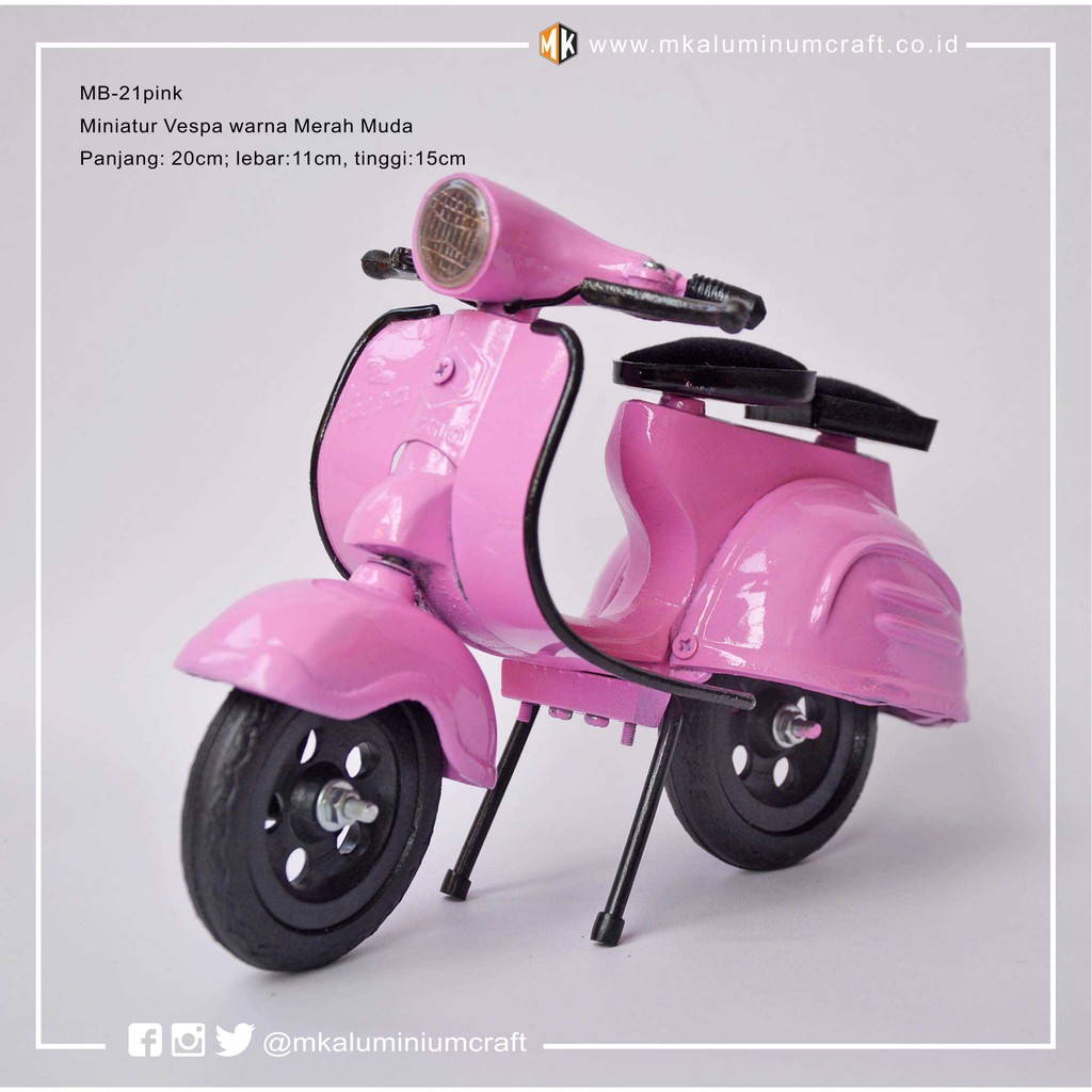 Detail Gambar Sepeda Motor Warna Pink Nomer 38