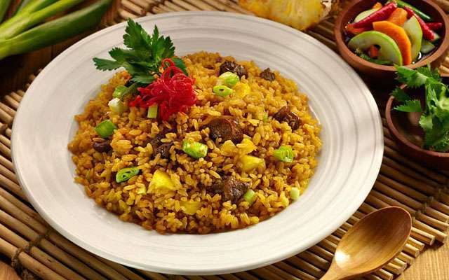 Detail Gambar Sepiring Nasi Goreng Nomer 15