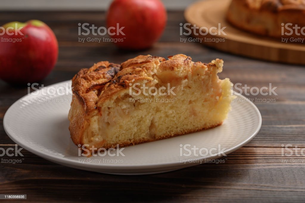 Detail Gambar Sepotong Pie Apel Nomer 2