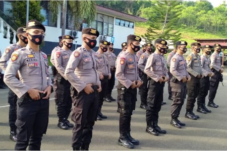 Detail Gambar Seragam Polisi Nomer 8