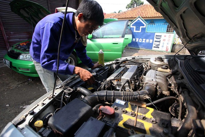 Detail Gambar Servis Mobil Di Bengkel Nomer 6