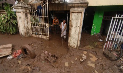 Detail Gambar Sesudah Banjir Nomer 3