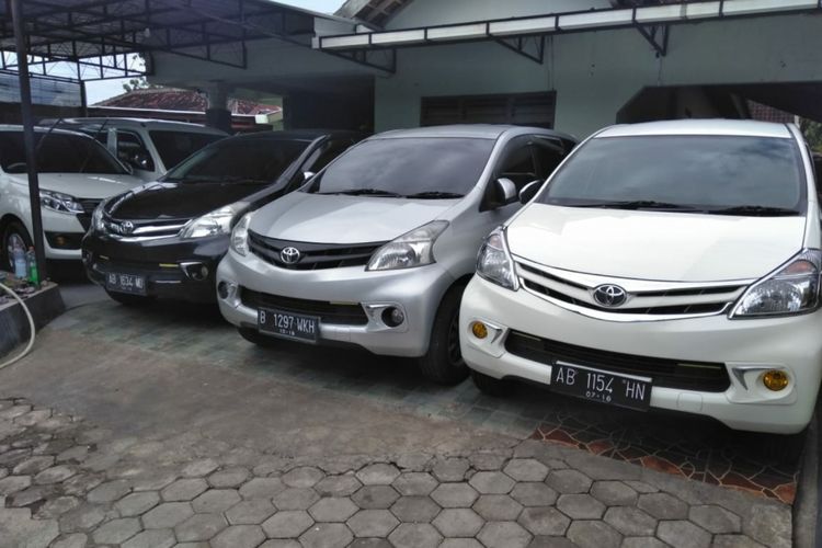 Detail Gambar Sewa Mobil Nomer 11