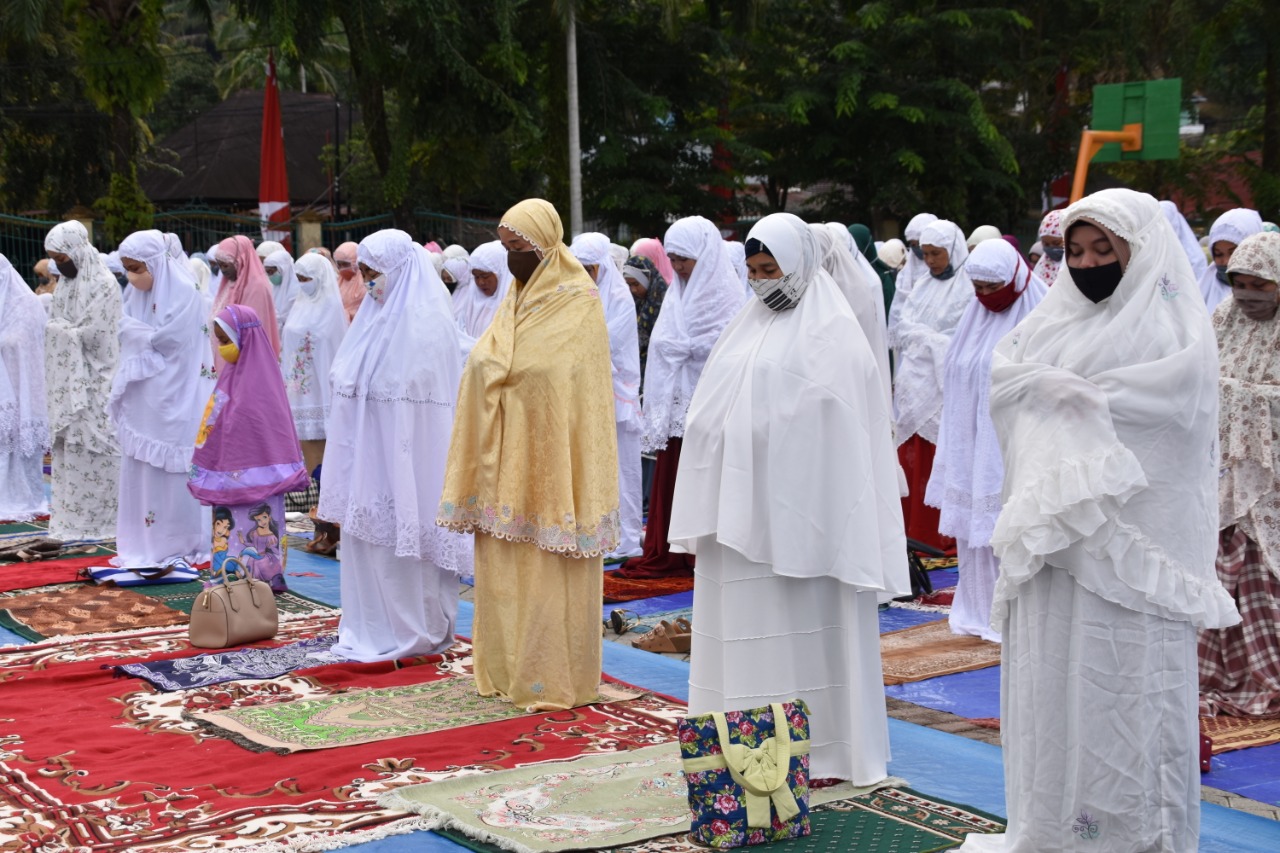 Detail Gambar Sholat Idul Fitri Nomer 31