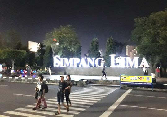 Detail Gambar Simpang Lima 2 Semarang Nomer 41