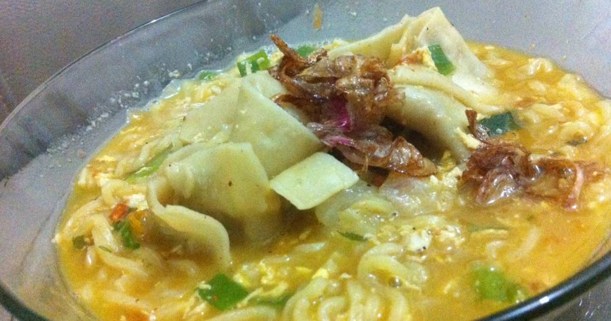 Detail Gambar Siomay Besar Kuah Spesial Pakai Mie Nomer 36