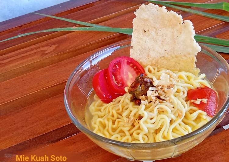 Detail Gambar Siomay Kuah Spesial Mie Kuning Nomer 48