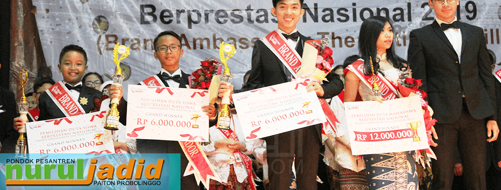 Detail Gambar Siswa Berprestasi Nomer 18