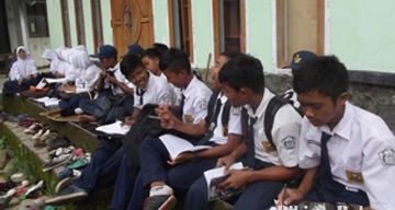 Detail Gambar Siswa Smp Nomer 50