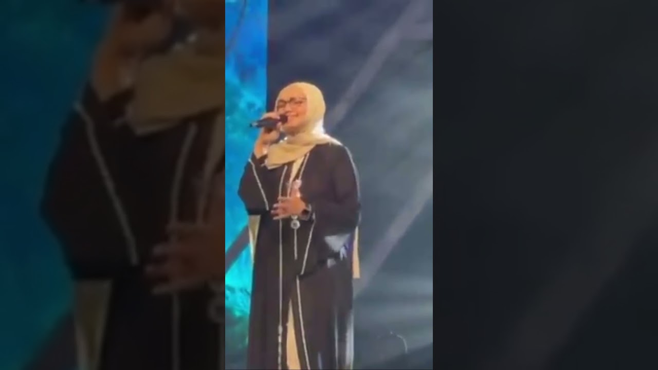 Detail Gambar Siti Nurhaliza Menyanyi Nomer 57